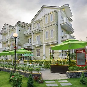 Villa Golden Bell Backpacker Hotel&pool Bar, Hoi An